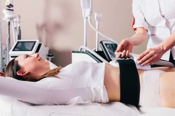 woman having body sculpting to help improve her body image and her mental health Surrey
